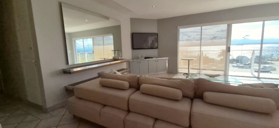 To Let 3 Bedroom Property for Rent in Mossel Bay Central Western Cape
